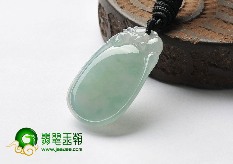 冰种晴水缅甸翡翠A货福瓜挂件