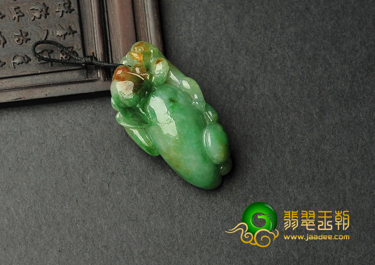 糯冰种黄加绿缅甸翡翠A货福瓜挂件