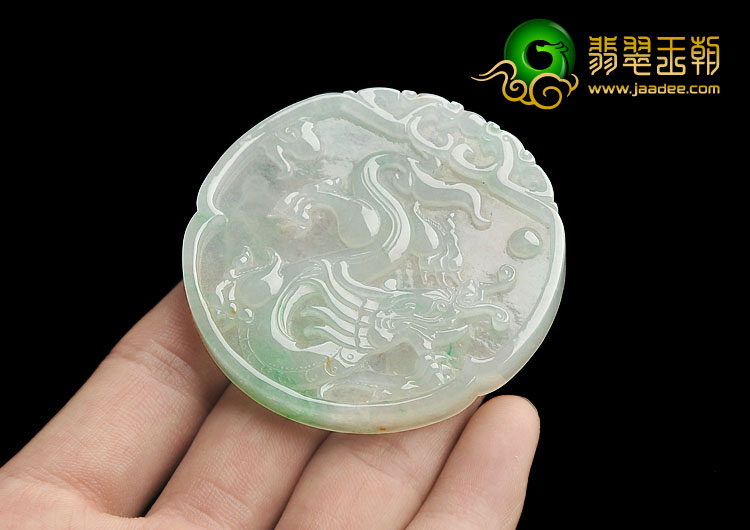 糯冰种飘翠缅甸翡翠A货龙牌挂件