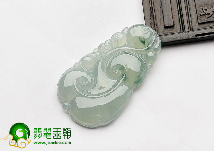 冰种飘花缅甸翡翠A货如意挂件