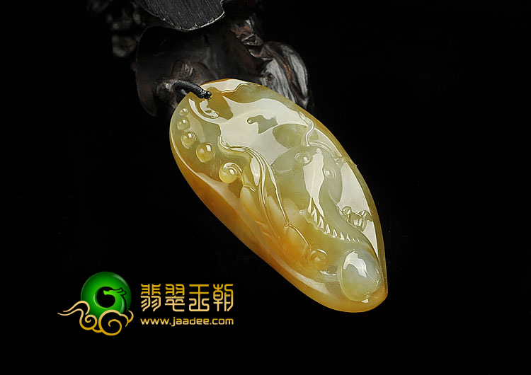 (超值推荐)冰种褐黄翡缅甸翡翠A货年年有余挂件