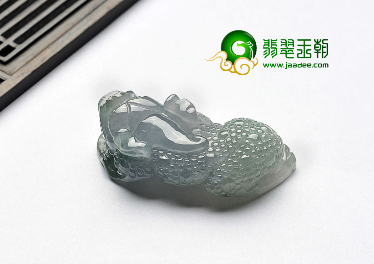 糯冰种晴水飘花缅甸翡翠A货招财进宝挂件