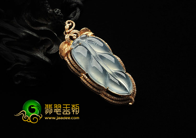 冰种无色缅甸翡翠A货镶玫瑰金金枝玉叶胸坠（真钻）
