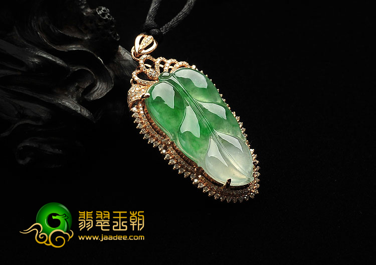 冰种飘翠缅甸翡翠A货镶玫瑰金金枝玉叶胸坠（真钻）
