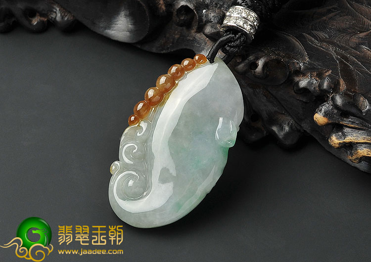 糯冰种三彩缅甸翡翠A货鬼头挂件