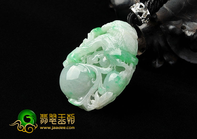 (超值推荐)糯冰种飘翠缅甸翡翠A货一路连科挂件