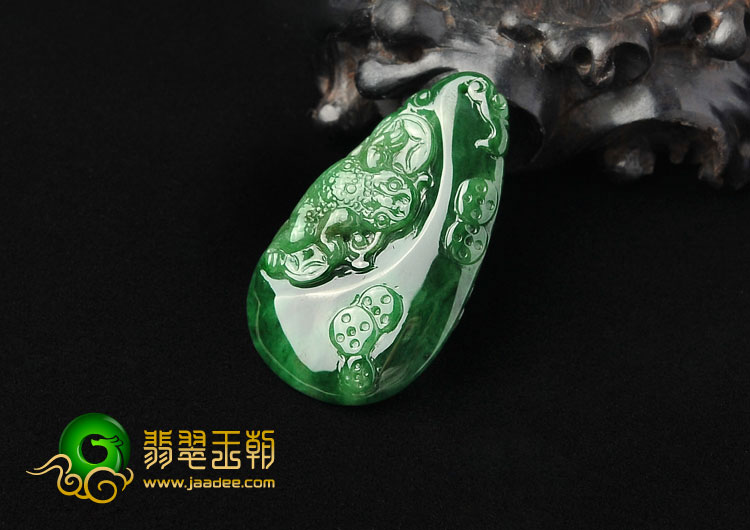 糯冰种浓绿缅甸翡翠A货招财进宝挂件
