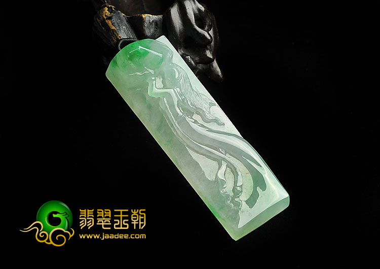 冰种飘翠缅甸翡翠A货女娲补天挂件