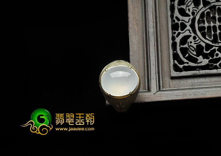 冰种无色缅甸翡翠A货戒面