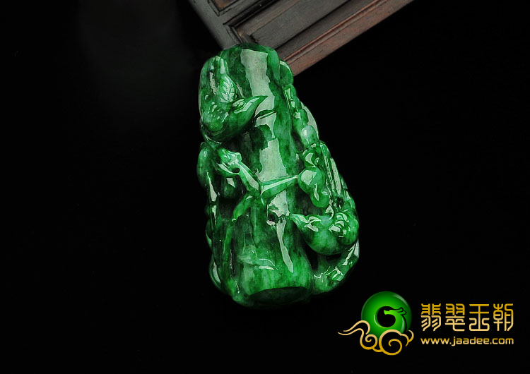 糯冰种浓绿缅甸翡翠A货平安白头挂件