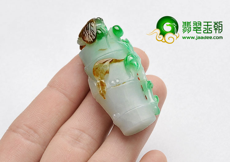糯冰种三彩缅甸翡翠A货节节高挂件