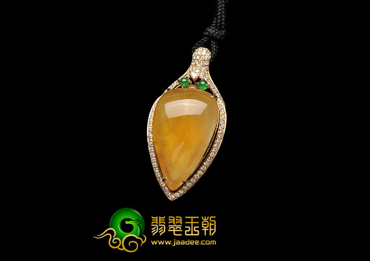 冰种黄翡缅甸翡翠A货镶玫瑰金心形胸坠（真钻）