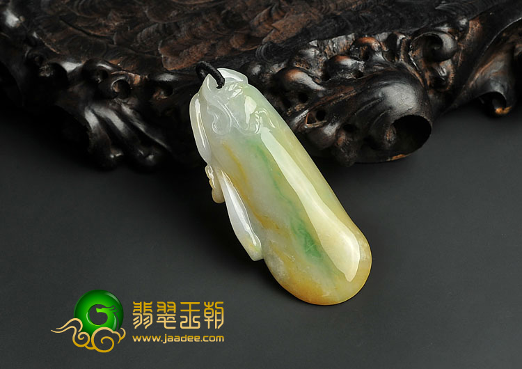 糯冰种三彩缅甸翡翠A货福瓜挂件