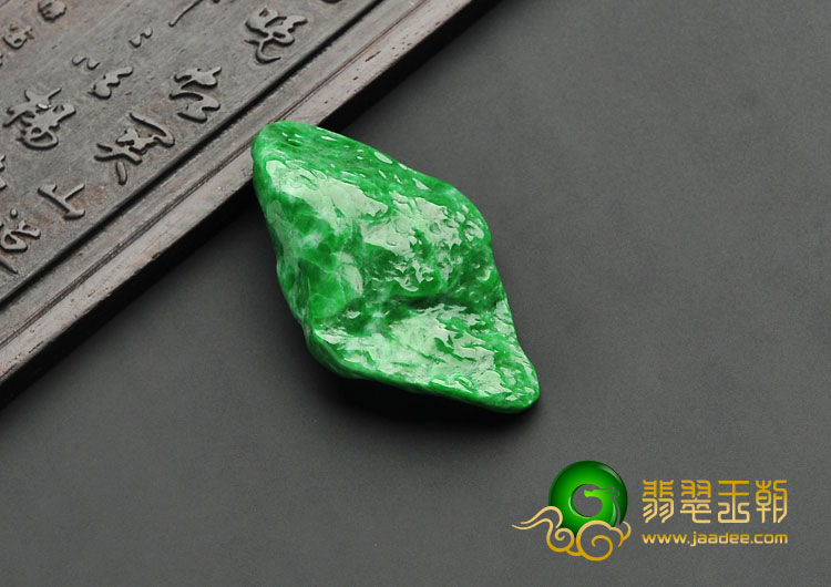 糯冰种阳绿缅甸翡翠A货平安无事牌挂件