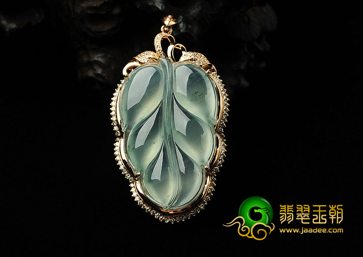 冰种略飘花缅甸翡翠A货镶玫瑰金金枝玉叶胸坠（真钻）