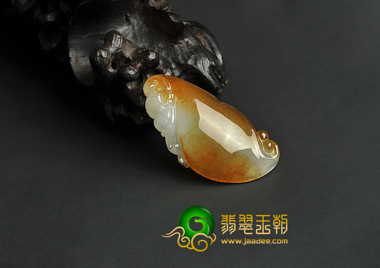 冰种褐黄翡缅甸翡翠A货福在眼前挂件