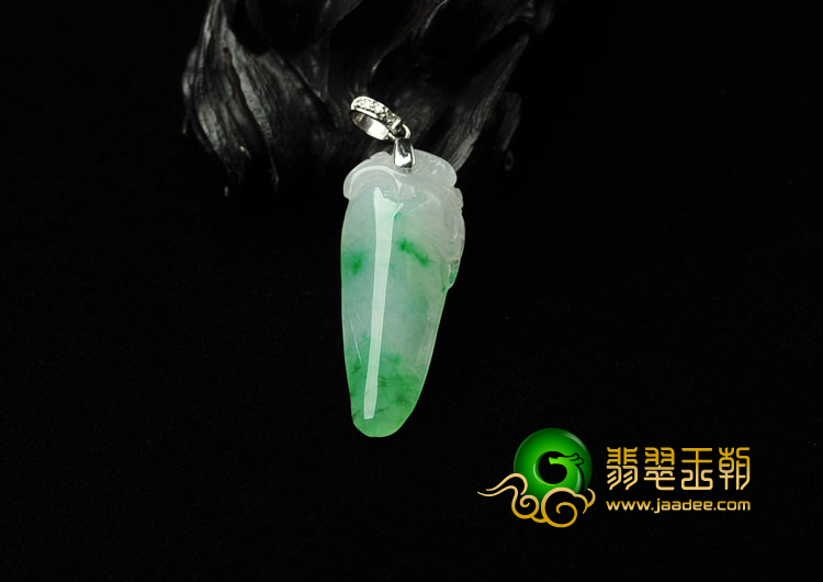 糯冰种飘翠缅甸翡翠A货福瓜挂件