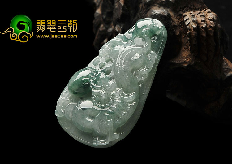 冰种飘花缅甸翡翠A货神龙戏珠挂件