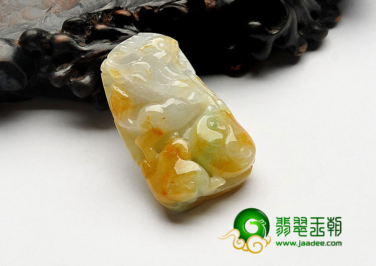 糯冰种三彩缅甸翡翠A货天马行空挂件