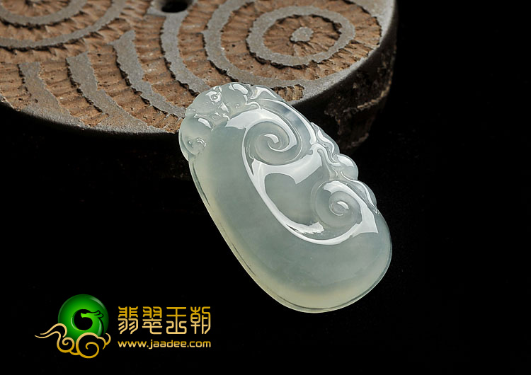 冰玻种晴水缅甸翡翠A货如意挂件