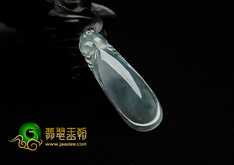 冰种飘花缅甸翡翠A货福瓜挂件
