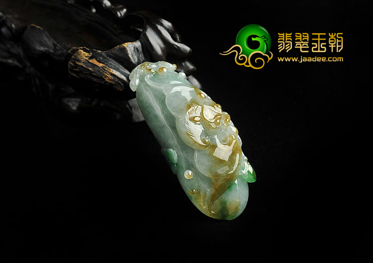糯冰种三彩缅甸翡翠A货蝙蝠挂件