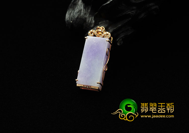 (超值推荐)糯冰种紫罗兰缅甸翡翠A货镶玫瑰金方牌胸坠（真钻）