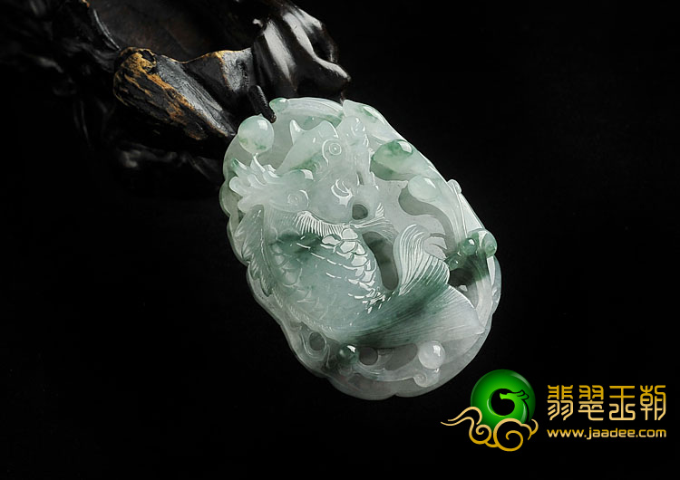 糯冰种飘花缅甸翡翠A货龙头鱼挂件