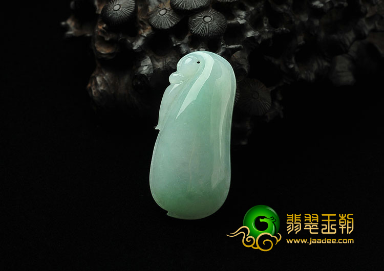 糯冰种晴水缅甸翡翠A货福瓜挂件