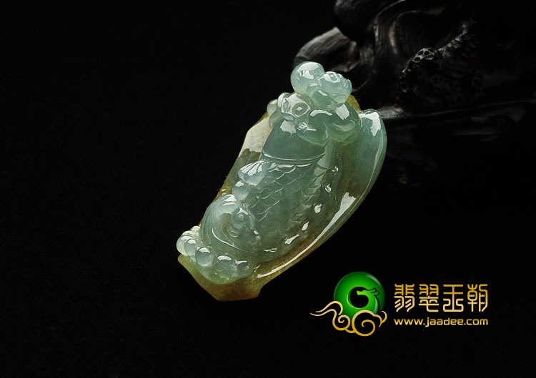 糯冰种晴水褐黄翡缅甸翡翠A货年年有余挂件