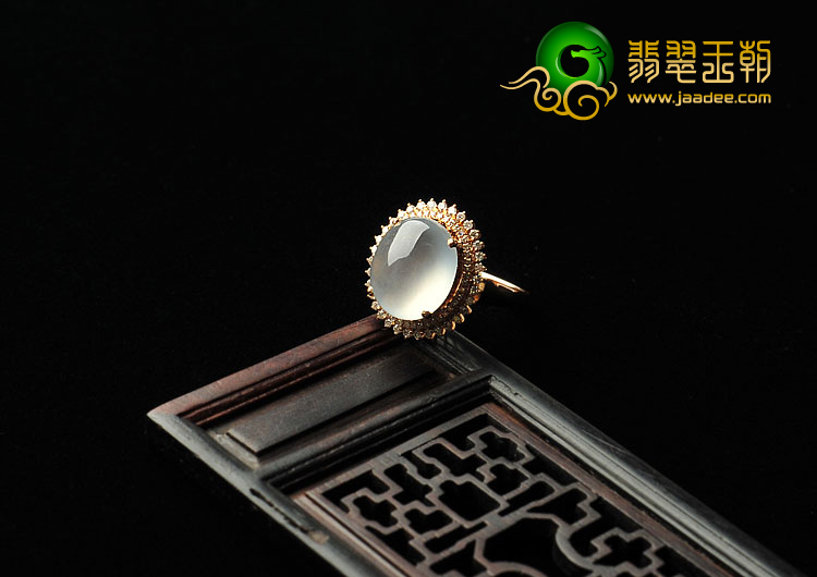 冰玻种无色缅甸翡翠A货镶玫瑰金戒指（真钻）