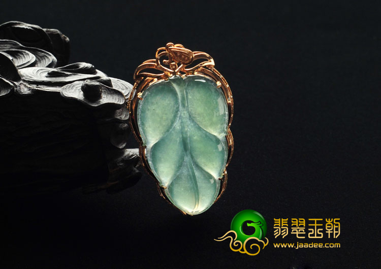 冰种晴水缅甸翡翠A货镶玫瑰金金枝玉叶胸坠（真钻）