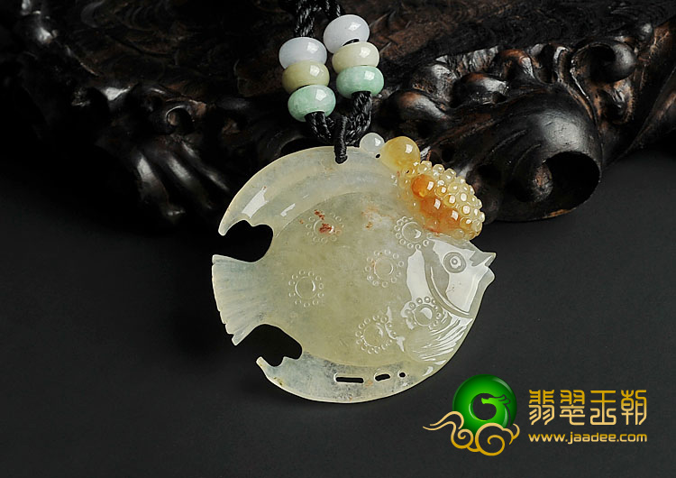 糯冰种褐黄翡缅甸翡翠A货小鱼挂件