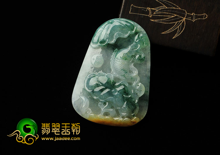 糯冰种飘花带褐黄翡缅甸翡翠A货年年有余挂件