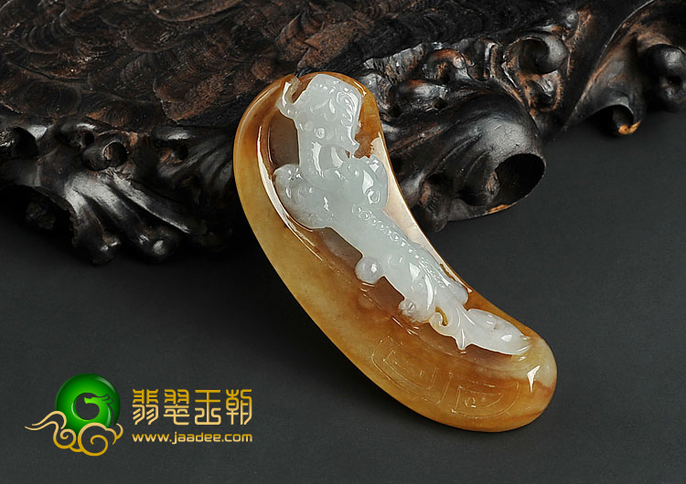 糯冰种褐黄翡缅甸翡翠A货螭龙挂件
