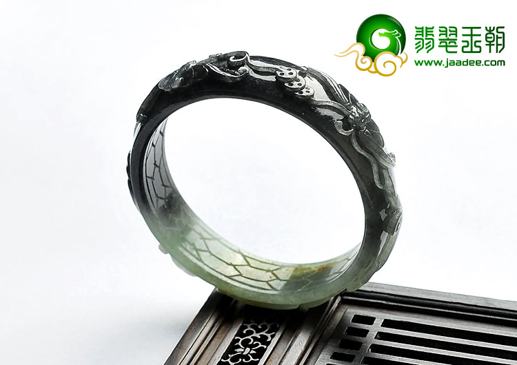 糯冰种水墨色略带黄翡缅甸翡翠A货福在眼前手镯（53.3mm）