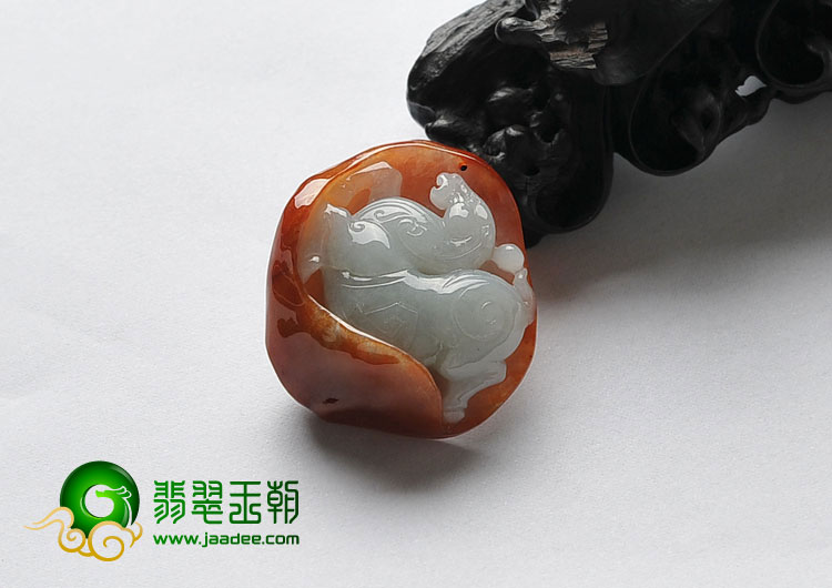 糯冰种红黄翡缅甸翡翠A货马到成功挂件