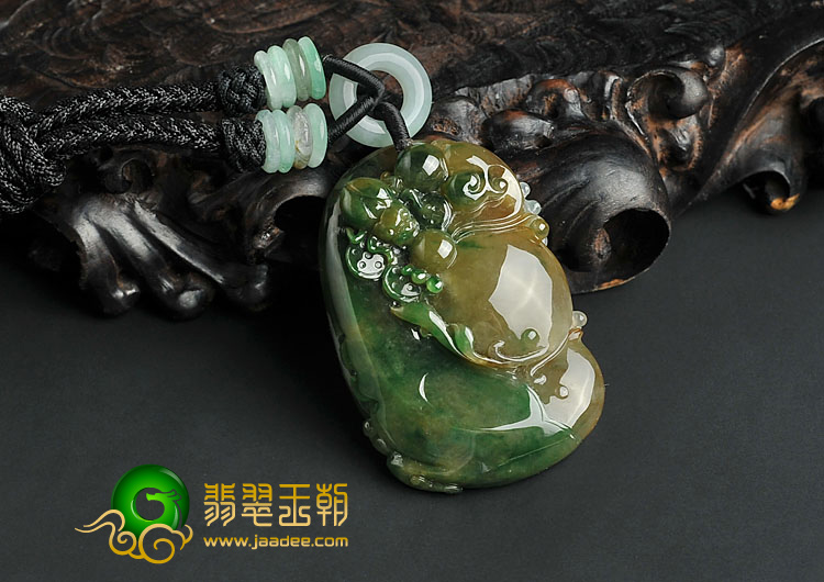 冰种黄加绿缅甸翡翠A货富甲天下挂件