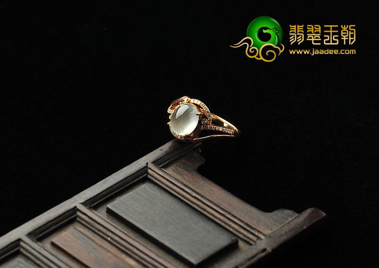 冰玻种无色缅甸翡翠A货镶玫瑰金戒指（真钻）