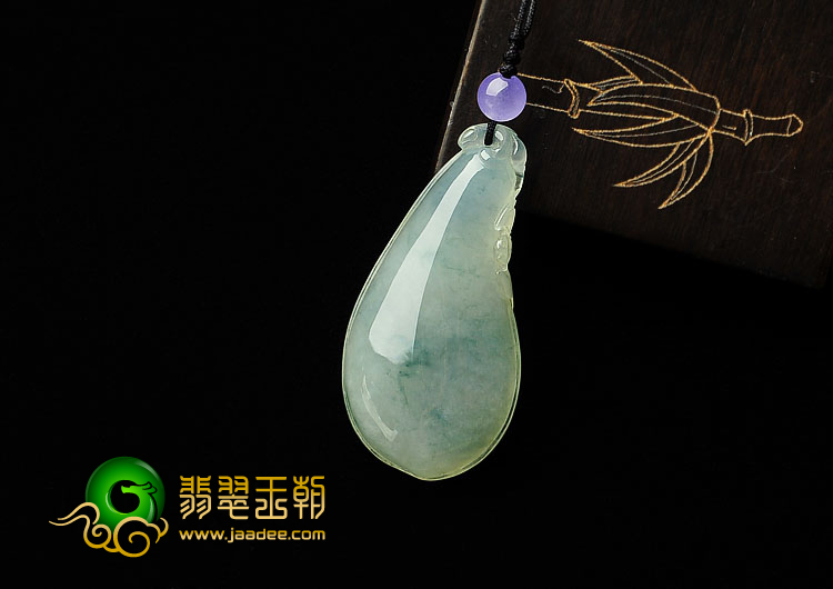 冰种飘花缅甸翡翠A货福瓜挂件