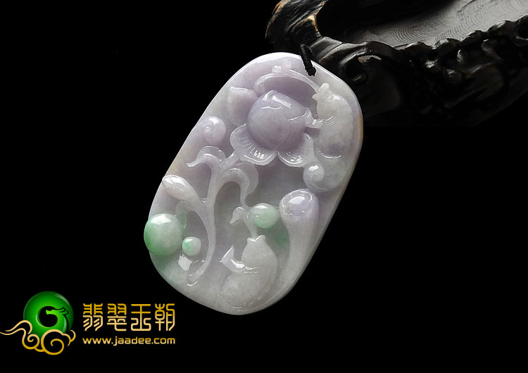 糯冰种春带彩缅甸翡翠A货年年有余挂件