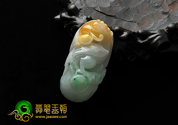 糯冰种三彩缅甸翡翠A货鹦鹉挂件