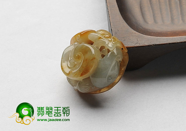 糯冰种褐黄翡缅甸翡翠A货如意寿挂件