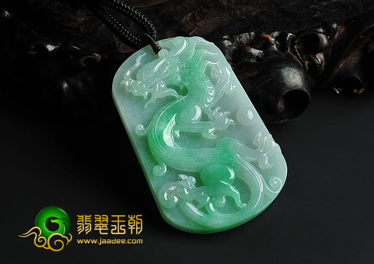 冰种飘翠缅甸翡翠A货龙凤牌挂件