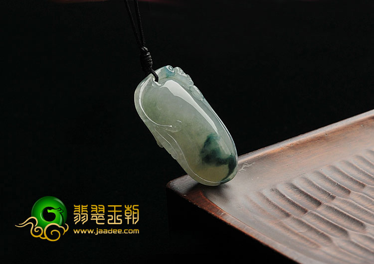糯冰种飘花缅甸翡翠A货福瓜挂件