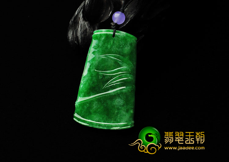 糯冰种翠色缅甸翡翠A货节节高挂件