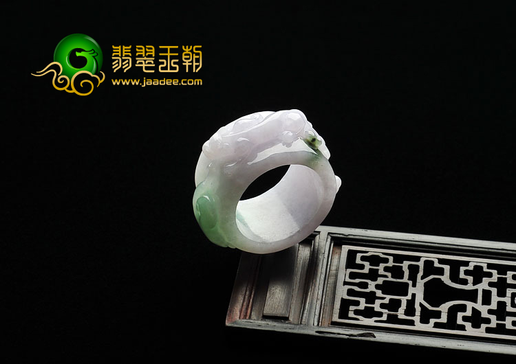 糯冰种春带彩缅甸翡翠A货扳指