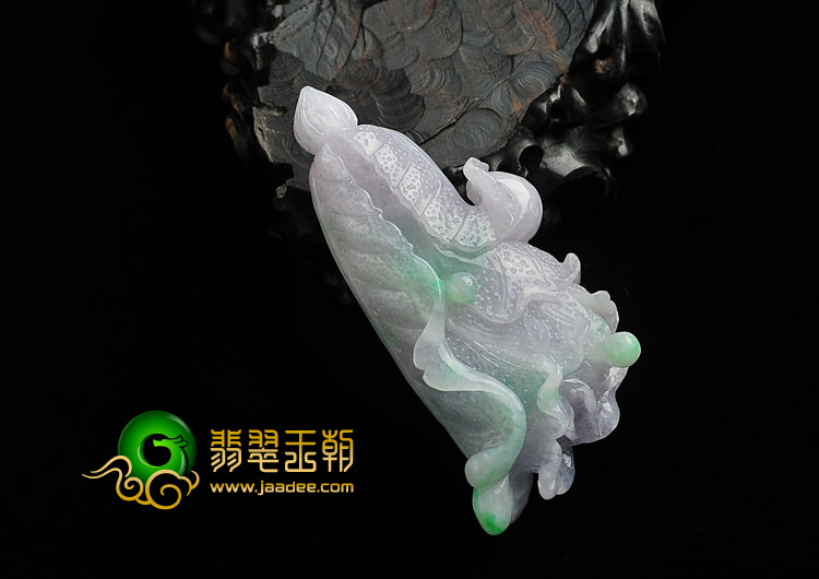 糯冰种春带彩缅甸翡翠A货白菜挂件