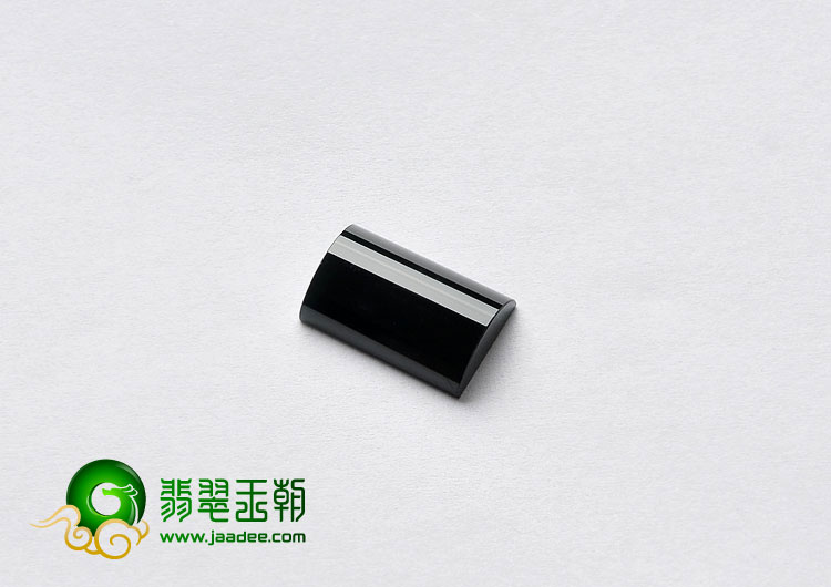 冰种墨翠缅甸翡翠A货马鞍戒面