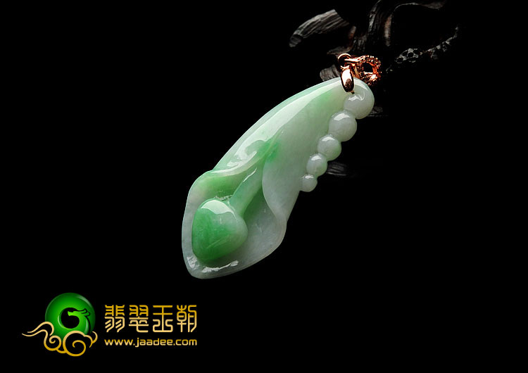 糯冰种白底青缅甸翡翠A货玉兰花挂件